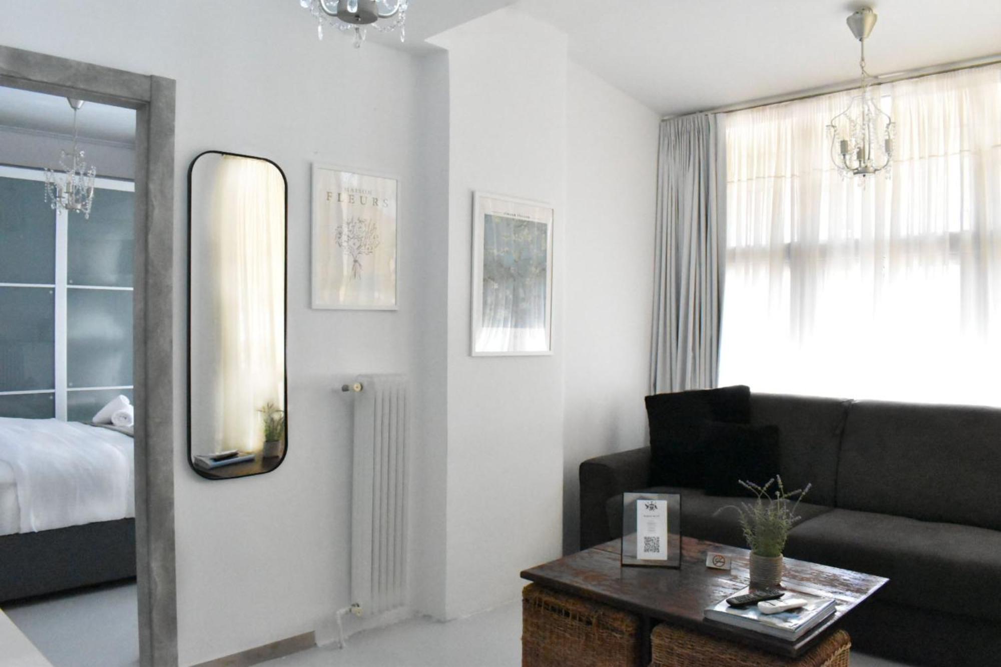 Acropolis Hip Loft Apartment Атина Екстериор снимка